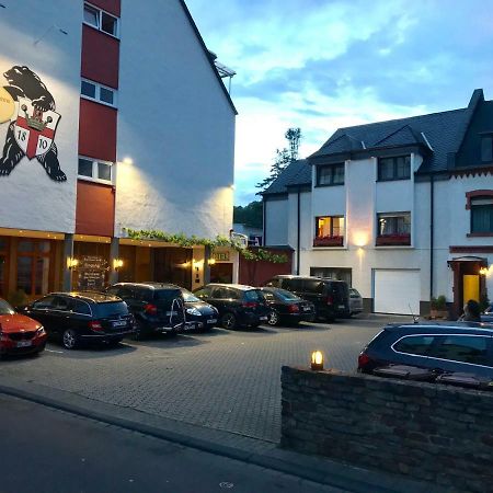 Hotel & Weinhaus Zum Schwarzen Baeren Koblenz  Exterior foto